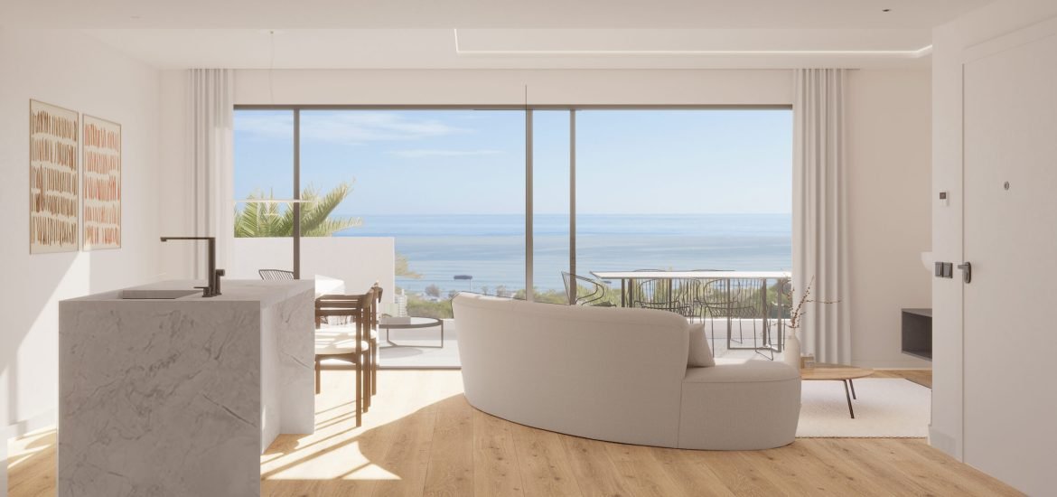 07 TOP FLOOR LIVING ROOM SEA VIEWS OPT2