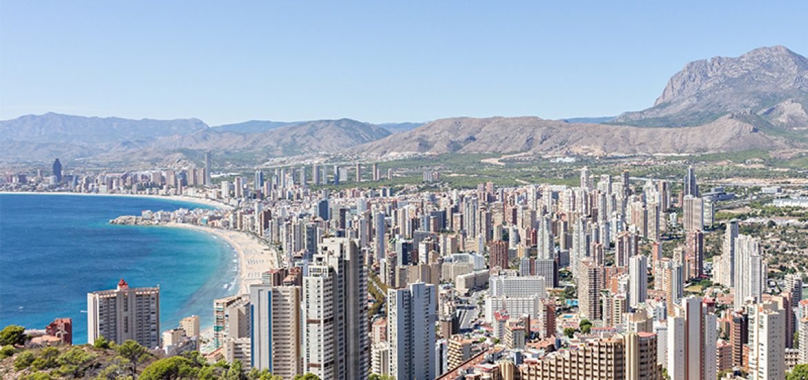 A mesmerizing shot of a beautiful Benidorm cityscape with Mediterranean ocean